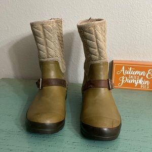 Women Sperry boots SZ 8